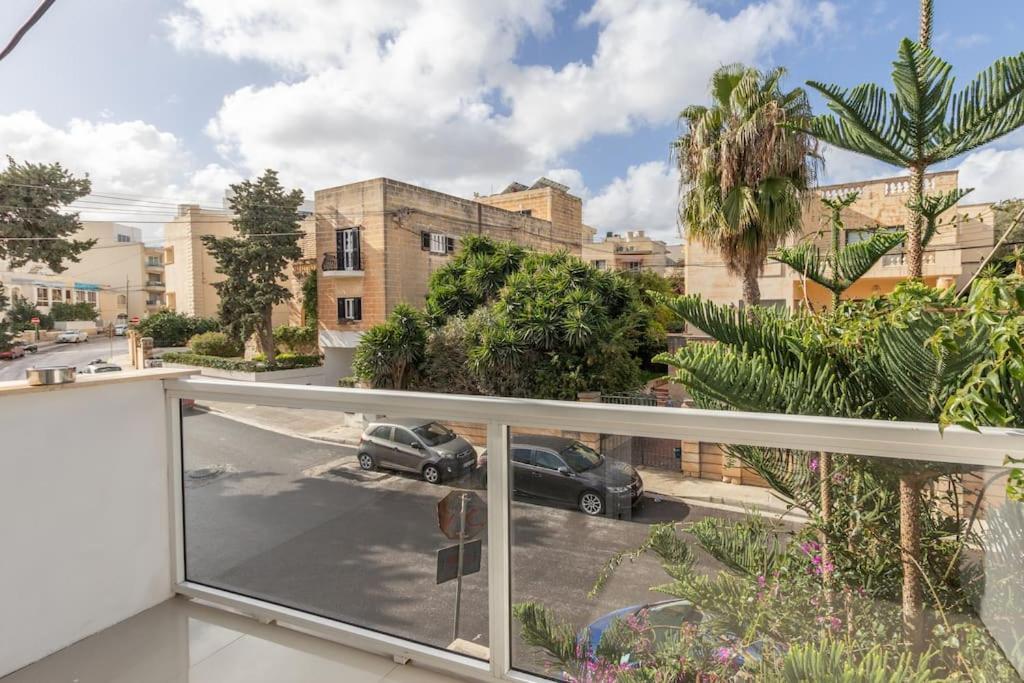Modern 3 Bedroom Apartment Close To Paceville And Beach Is-Swieqi Eksteriør bilde